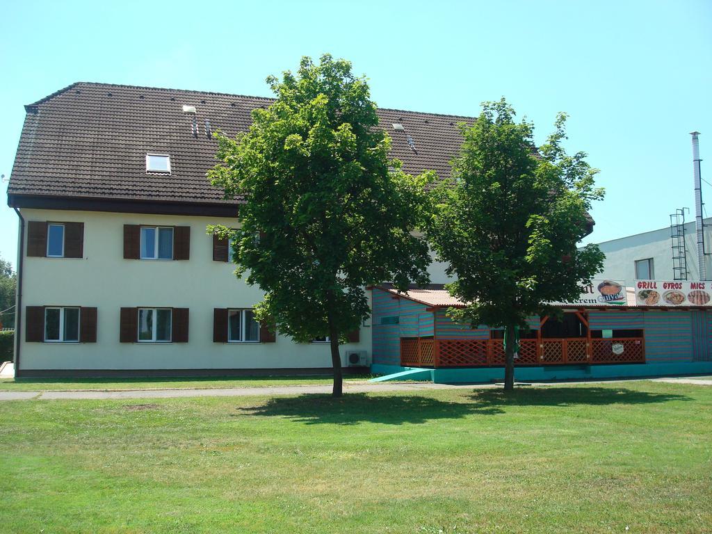 Hotel Termal Tiszaújváros Exterior foto