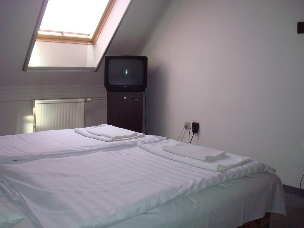 Hotel Termal Tiszaújváros Quarto foto